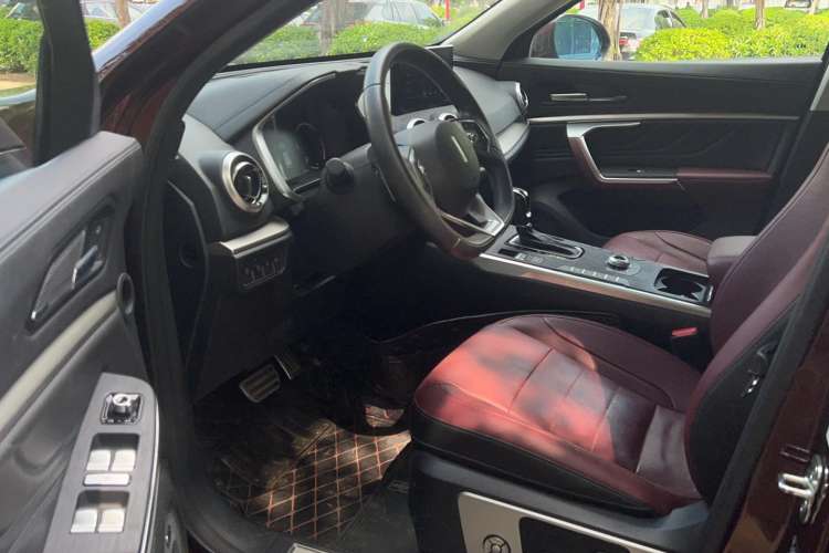 Used Wey VV5 2019 Upgraded Model 2.0T Two-Wheel Drive Flagship Version China V Standard Driver Seat