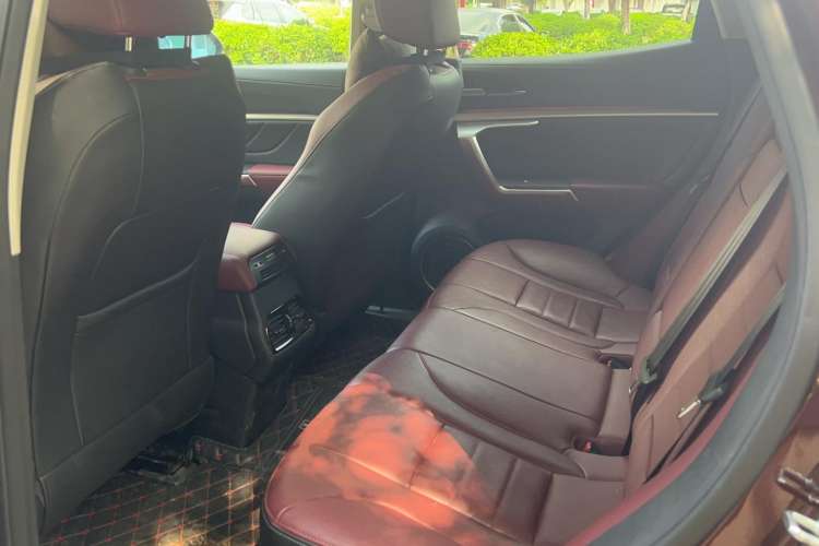 Used Wey VV5 2019 Upgraded Model 2.0T Two-Wheel Drive Flagship Version China V Standard Left Rear Seat