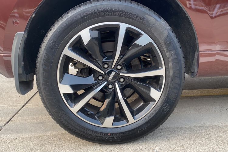 Used Wey VV5 2019 Upgraded Model 2.0T Two-Wheel Drive Flagship Version China V Standard Right Rear Wheel Hub