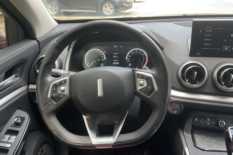 Used Wey VV5 2019 Upgraded Model 2.0T Two-Wheel Drive Flagship Version China V Standard Steering Wheel