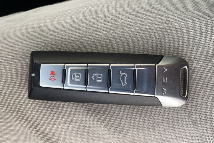 Used Wey VV5 2019 Upgraded Model 2.0T Two-Wheel Drive Flagship Version China V Standard Vehicle Key