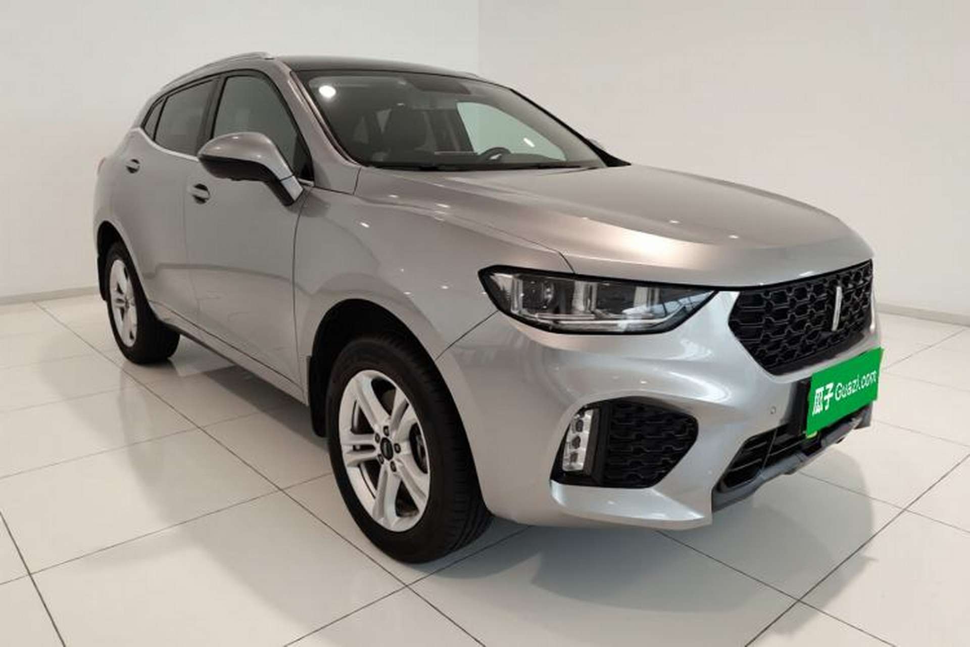 Used Wey VV5 2019 1.5T Two-Wheel Drive Color Pioneer Exterior 2