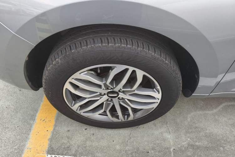 Used Wey VV5 2019 Upgraded Model 2.0T Two-Wheel Drive Ultra-Luxury Version China V Standard Exterior 4