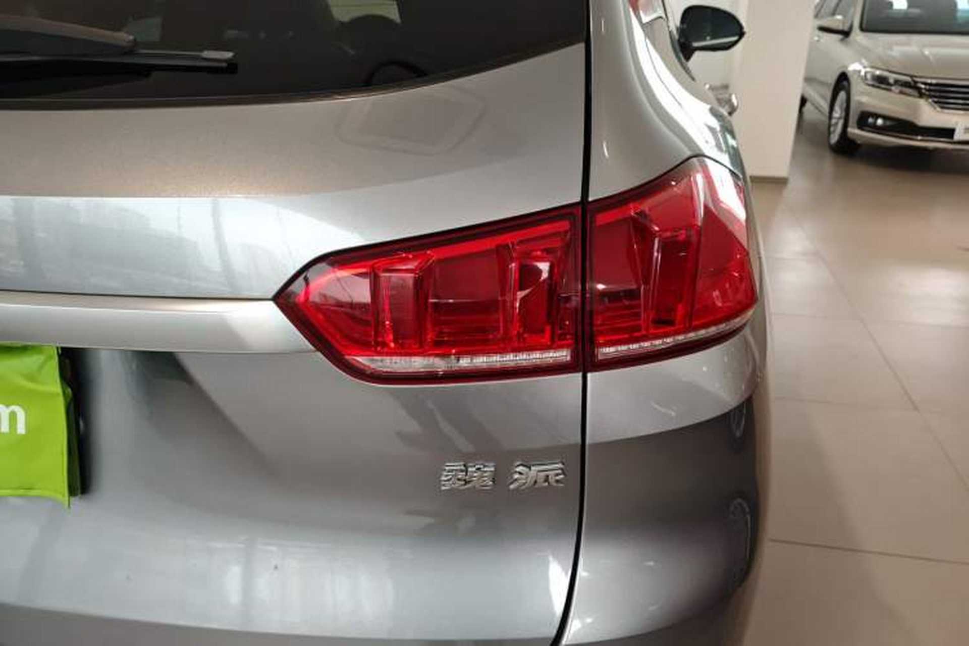 Used Wey VV5 2019 1.5T Two-Wheel Drive Color Pioneer Exterior 6
