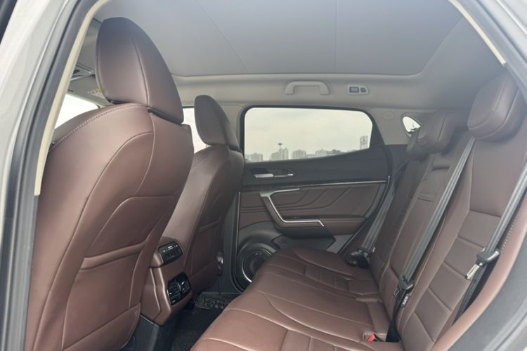 Used Wey VV5 2019 Upgraded Model 2.0T Two-Wheel Drive Ultra-Luxury Version China V Standard Headliner