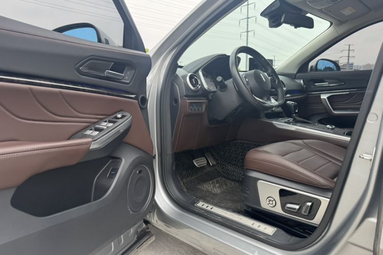 Used Wey VV5 2019 Upgraded Model 2.0T Two-Wheel Drive Ultra-Luxury Version China V Standard Interior 11