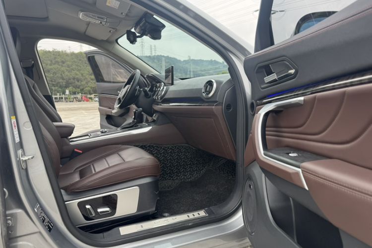 Used Wey VV5 2019 Upgraded Model 2.0T Two-Wheel Drive Ultra-Luxury Version China V Standard Interior 3