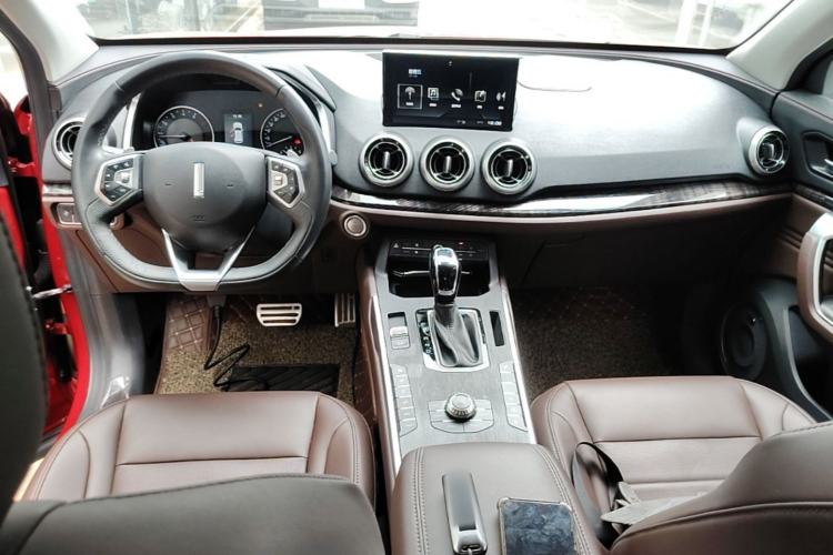 Used Wey VV5 2019 Upgraded Model 2.0T Two-Wheel Drive Ultra-Luxury Version China V Standard Center Console
