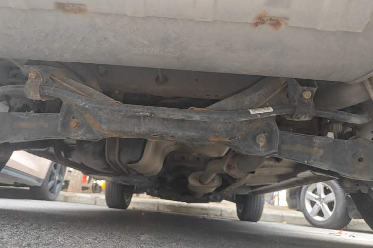 Used Wey VV5 2019 1.5T Two-Wheel Drive Smart Pioneer Chassis Rear