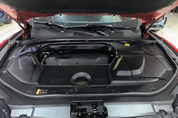 Used Wey VV5 2019 Upgraded Model 2.0T Two-Wheel Drive Ultra-Luxury Version China VI Standard Engine Bay
