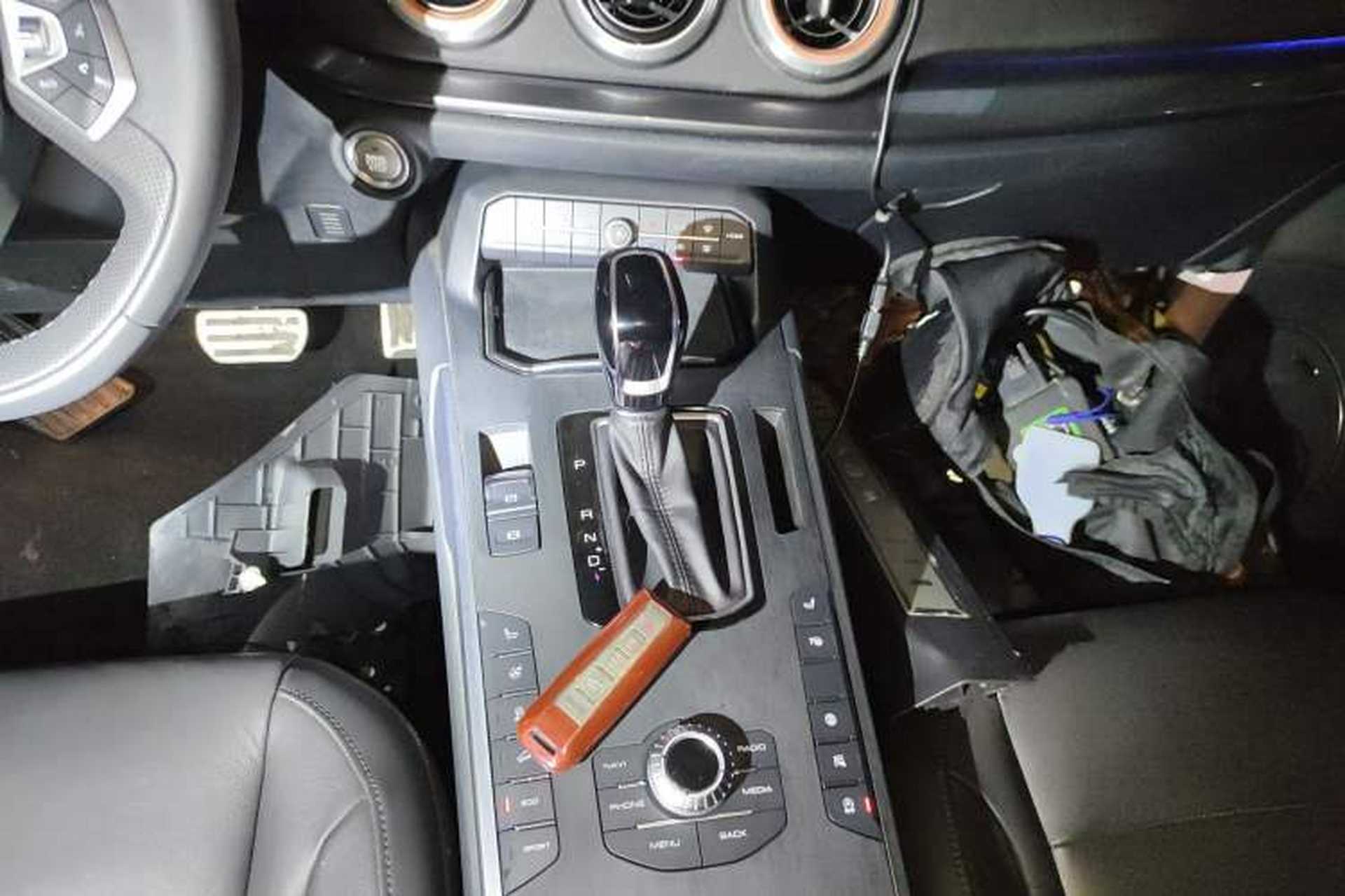 Used Wey VV5 2019 Upgraded Model 2.0T Two-Wheel Drive Flagship Version China V Standard Gear Lever