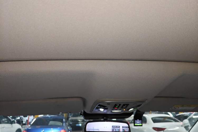 Used Wey VV5 2019 Upgraded Model 2.0T Two-Wheel Drive Ultra-Luxury Version China VI Standard Headliner