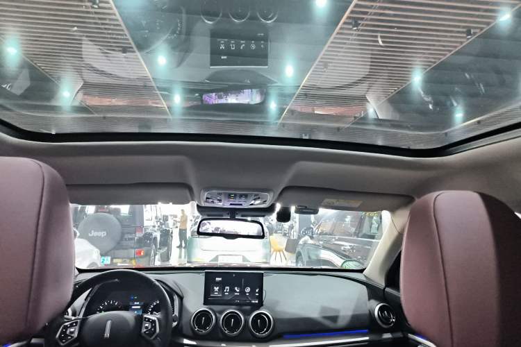 Used Wey VV5 2019 Upgraded Model 2.0T Two-Wheel Drive Ultra-Luxury Version China VI Standard Headliner