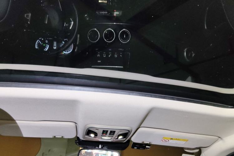 Used Wey VV5 2019 Upgraded Model 2.0T Two-Wheel Drive Flagship Version China VI Standard Headliner