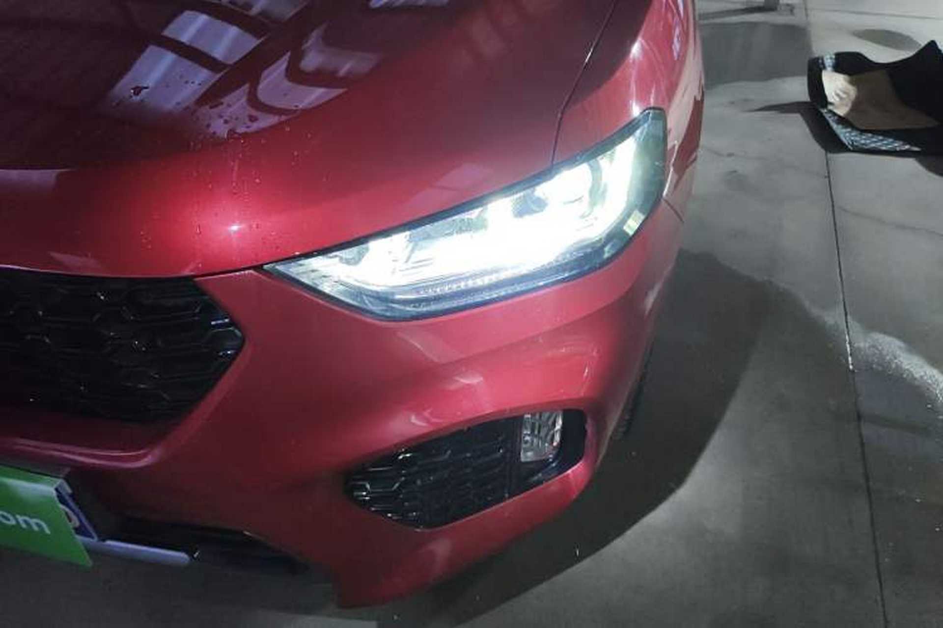 Used Wey VV5 2019 Upgraded Model 2.0T Two-Wheel Drive Flagship Version China V Standard Left Front Headlight
