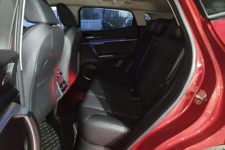 Used Wey VV5 2019 Upgraded Model 2.0T Two-Wheel Drive Flagship Version China V Standard Left Rear Seat