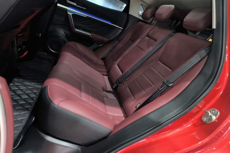 Used Wey VV5 2019 Upgraded Model 2.0T Two-Wheel Drive Ultra-Luxury Version China VI Standard Left Rear Seat