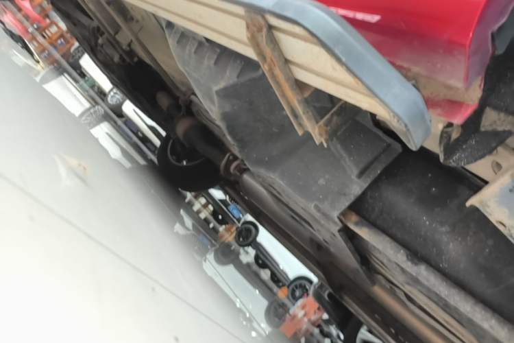 Used Wey VV5 2019 1.5T Two-Wheel Drive Smart Pioneer Left Side Sill