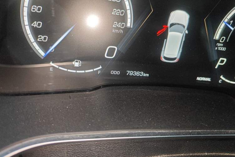 Used Wey VV5 2019 1.5T Two-Wheel Drive Smart Pioneer Odometer Close Up
