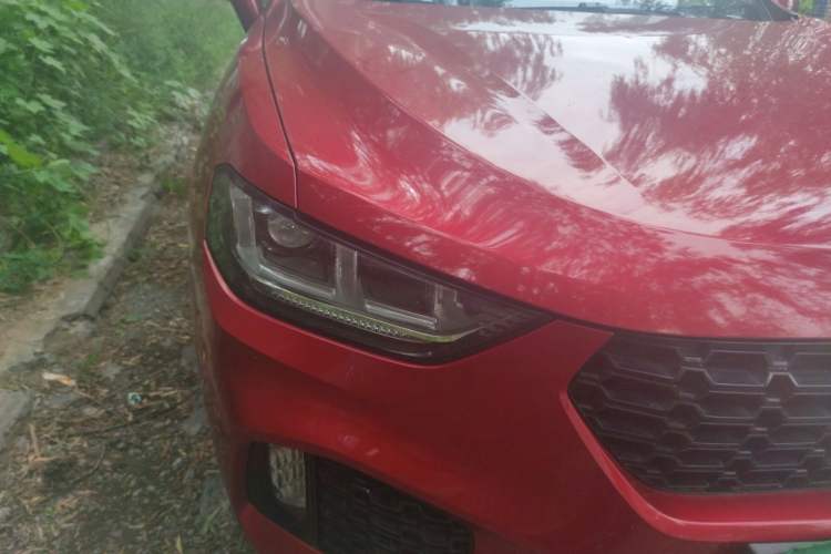 Used Wey VV5 2019 Upgraded Model 2.0T Two-Wheel Drive Flagship Version China V Standard Right Front Headlight