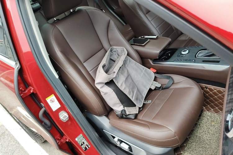 Used Wey VV5 2019 Upgraded Model 2.0T Two-Wheel Drive Ultra-Luxury Version China V Standard Right Front Seat