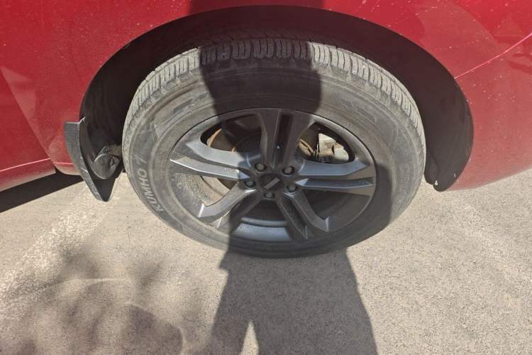 Used Wey VV5 2019 1.5T Two-Wheel Drive Smart Pioneer Right Front Wheel Hub