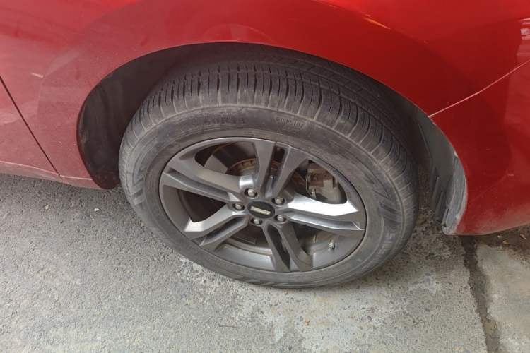 Used Wey VV5 2019 1.5T Two-Wheel Drive Smart Pioneer Right Front Wheel Hub