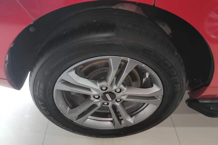 Used Wey VV5 2019 1.5T Two-Wheel Drive Smart Pioneer Right Rear Wheel Hub