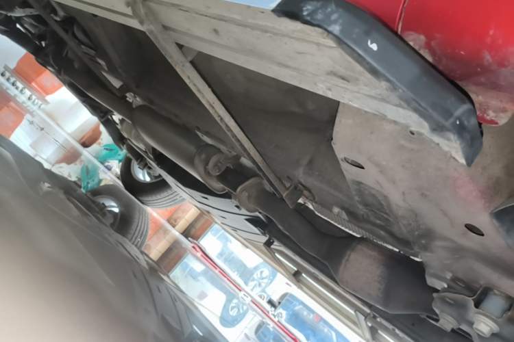 Used Wey VV5 2019 1.5T Two-Wheel Drive Smart Pioneer Right Side Sill