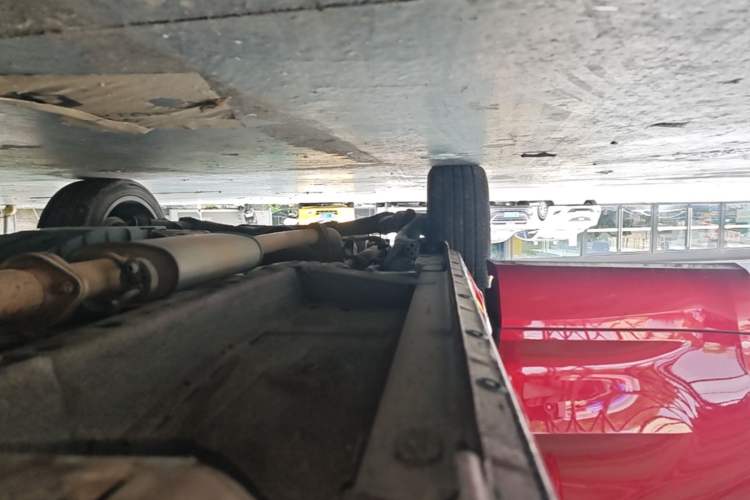 Used Wey VV5 2019 Upgraded Model 2.0T Two-Wheel Drive Flagship Version China VI Standard Right Side Sill