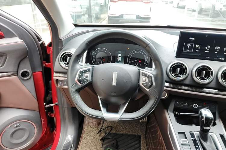 Used Wey VV5 2019 Upgraded Model 2.0T Two-Wheel Drive Ultra-Luxury Version China V Standard Steering Wheel