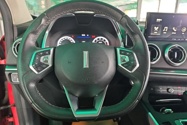 Used Wey VV5 2019 Upgraded Model 2.0T Two-Wheel Drive Flagship Version China VI Standard Steering Wheel