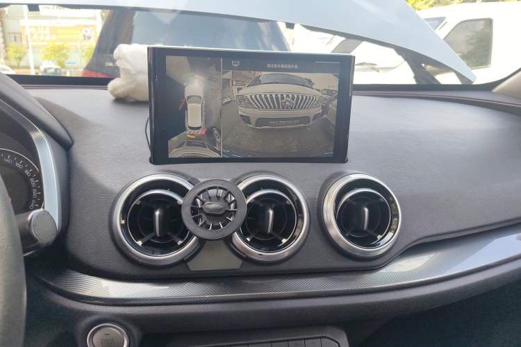 Used Wey VV5 2019 Upgraded Model 2.0T Two-Wheel Drive Ultra-Luxury Version China VI Standard Audio And AC Panel