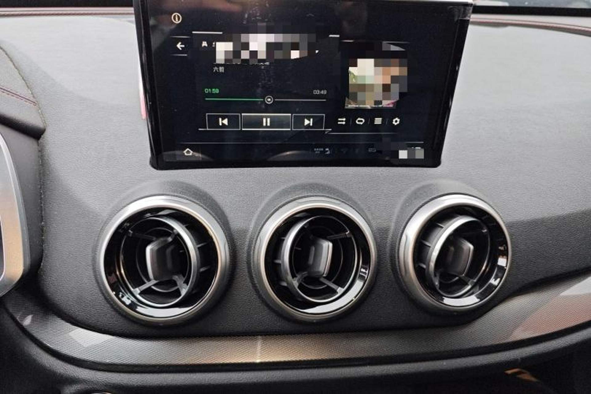 Used Wey VV5 2019 Upgraded Model 2.0T Two-Wheel Drive Ultra-Luxury Version China V Standard Audio And AC Panel