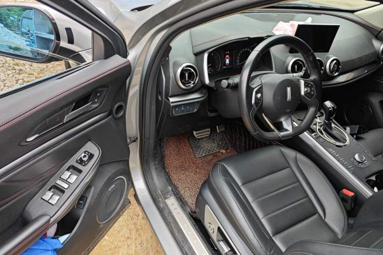Used Wey VV5 2019 Upgraded Model 2.0T Two-Wheel Drive Ultra-Luxury Version China V Standard Driver Seat