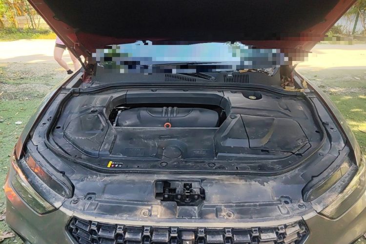 Used Wey VV5 2019 1.5T Two-Wheel Drive Color Pioneer Engine Bay