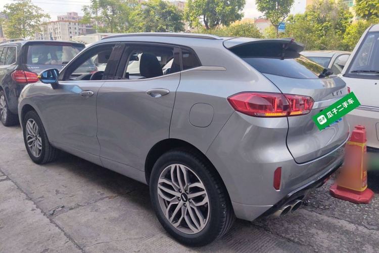Used Wey VV5 2019 Upgraded Model 2.0T Two-Wheel Drive Ultra-Luxury Version China VI Standard Exterior 3