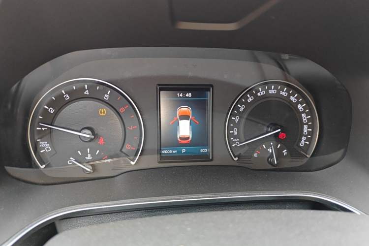 Used Wey VV5 2019 Upgraded Model 2.0T Two-Wheel Drive Ultra-Luxury Version China V Standard Instrument Cluster
