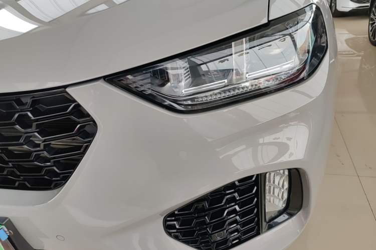 Used Wey VV5 2019 1.5T Two-Wheel Drive Color Pioneer Left Front Headlight