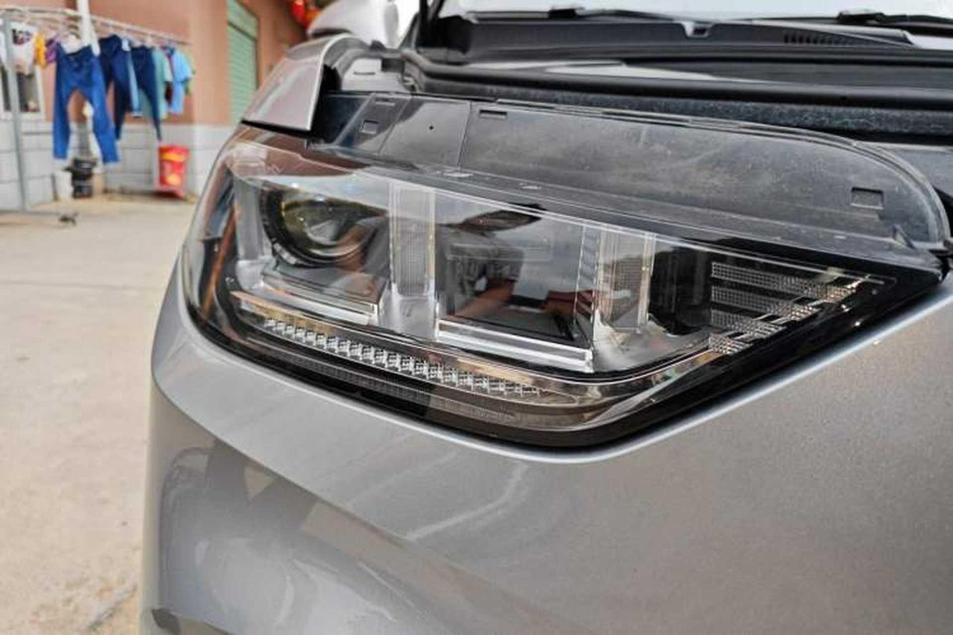 Used Wey VV5 2019 Upgraded Model 2.0T Two-Wheel Drive Ultra-Luxury Version China V Standard Right Front Headlight