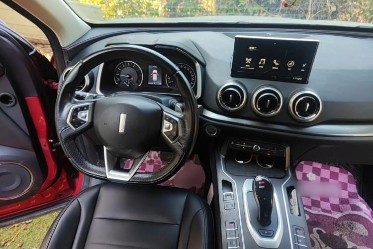 Used Wey VV5 2019 1.5T Two-Wheel Drive Color Pioneer Steering Wheel