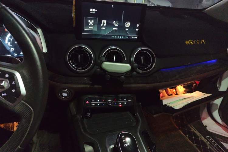 Used Wey VV5 2019 1.5T Two-Wheel Drive Smart Pioneer Audio And AC Panel