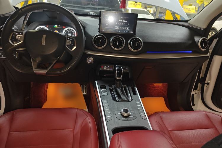 Used Wey VV5 2019 Upgraded Model 2.0T Two-Wheel Drive Flagship Version China V Standard Center Console