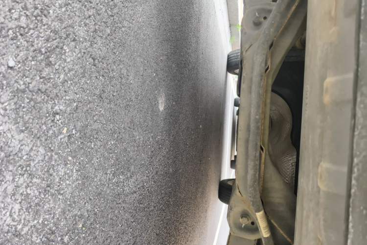 Used Wey VV5 2019 1.5T Two-Wheel Drive Color Pioneer Chassis Rear