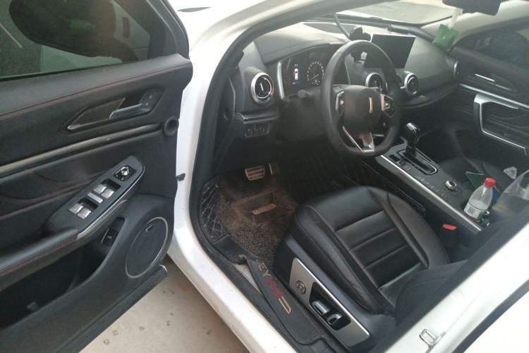Used Wey VV5 2019 Upgraded Model 2.0T Two-Wheel Drive Ultra-Luxury Version China V Standard Driver Seat