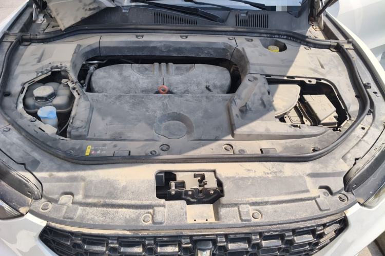 Used Wey VV5 2019 1.5T Two-Wheel Drive Color Pioneer Engine Bay