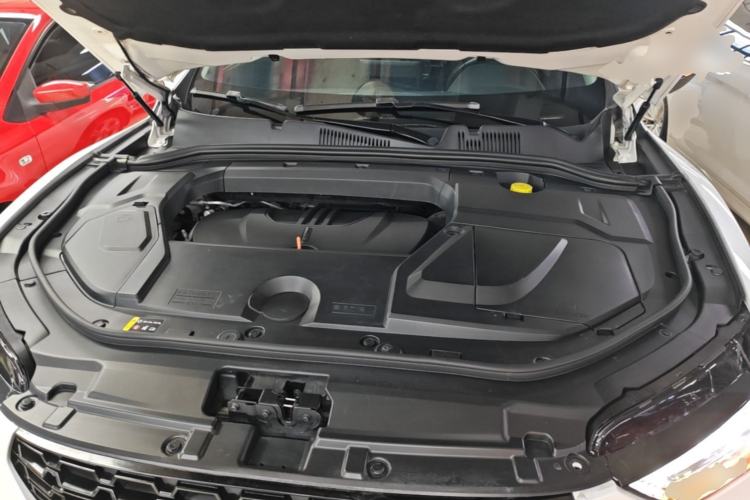 Used Wey VV5 2019 1.5T Two-Wheel Drive Color Pioneer Engine Bay
