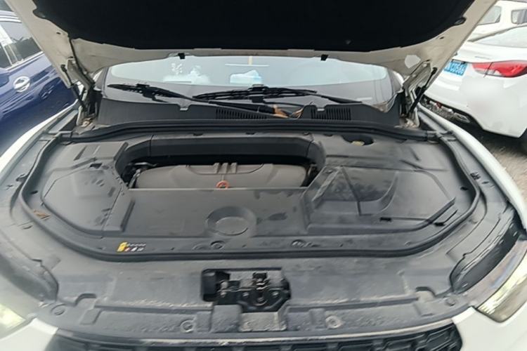 Used Wey VV5 2019 1.5T Two-Wheel Drive Color Pioneer Engine Bay