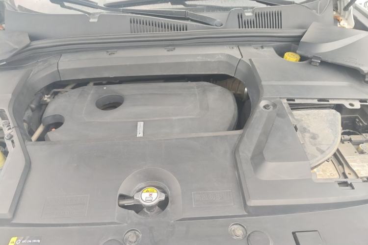 Used Wey VV5 2019 2.0T Two-Wheel-Drive Ultimate Edition Engine Bay