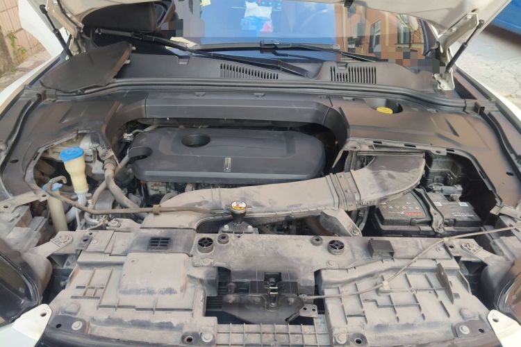 Used Wey VV5 2019 Upgraded Model 2.0T Two-Wheel Drive Ultra-Luxury Version China V Standard Engine Bay